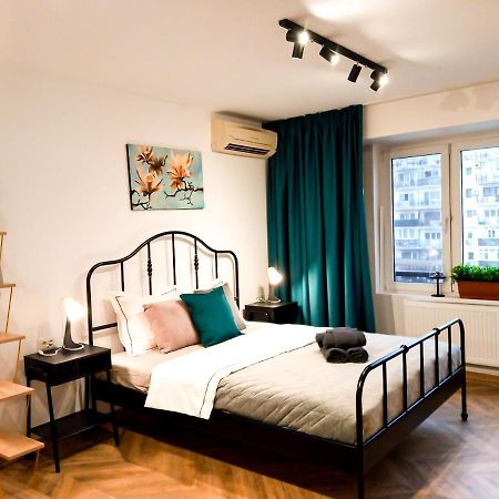 Timpuri Noi Studio With Self Check In Apartment Bucharest Luaran gambar